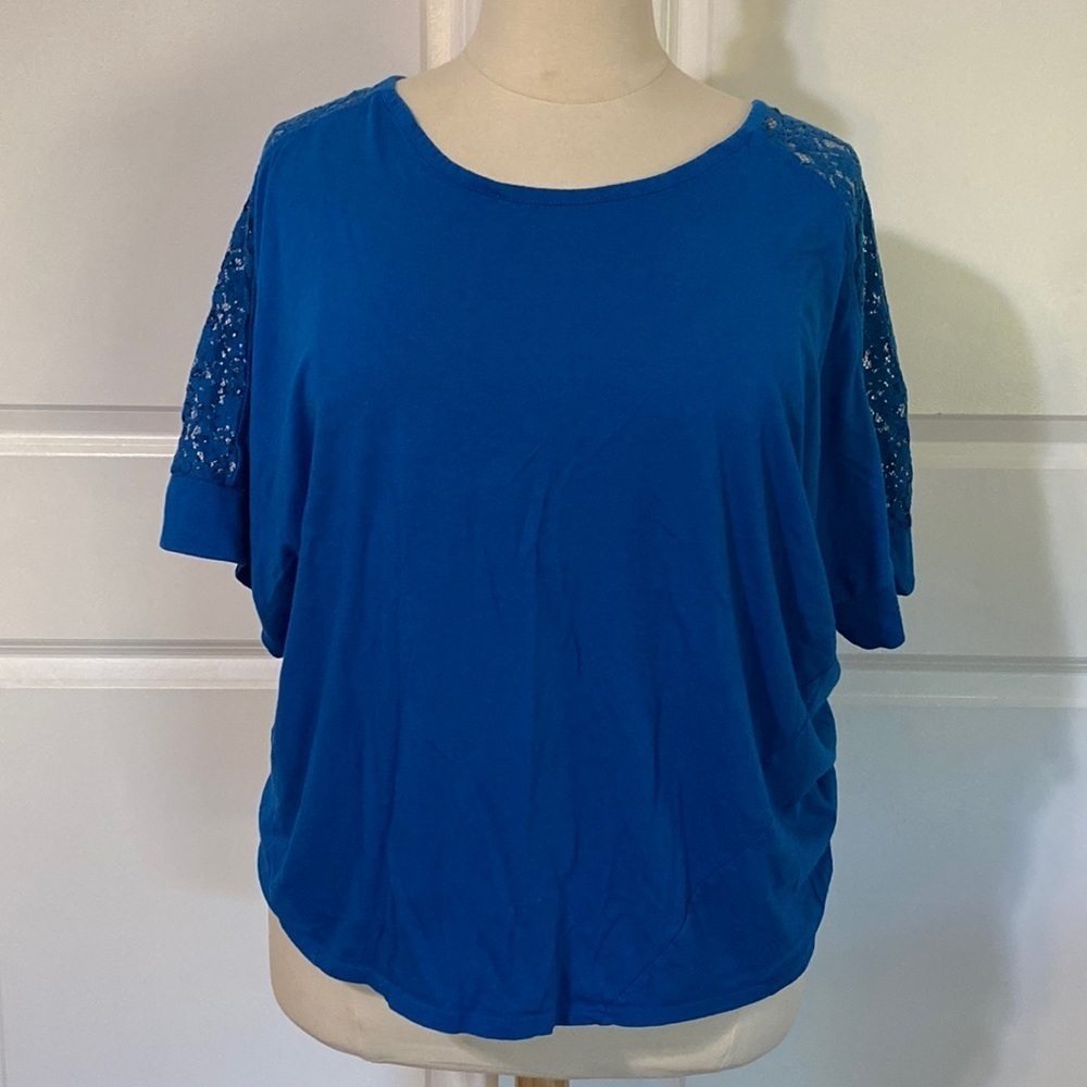 Lane Bryant 22/24 Blue Lace Detailed Top
